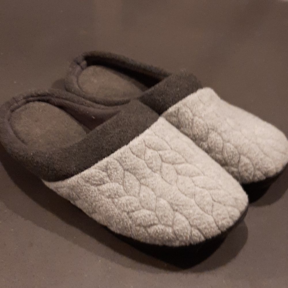 DF by Dearfoams Padded Heel Gray Slippers